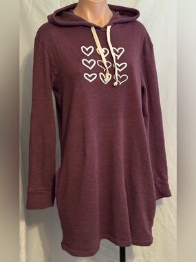 Cute Maroon Hoodie Sweatshirt Dress with Heart Graphic